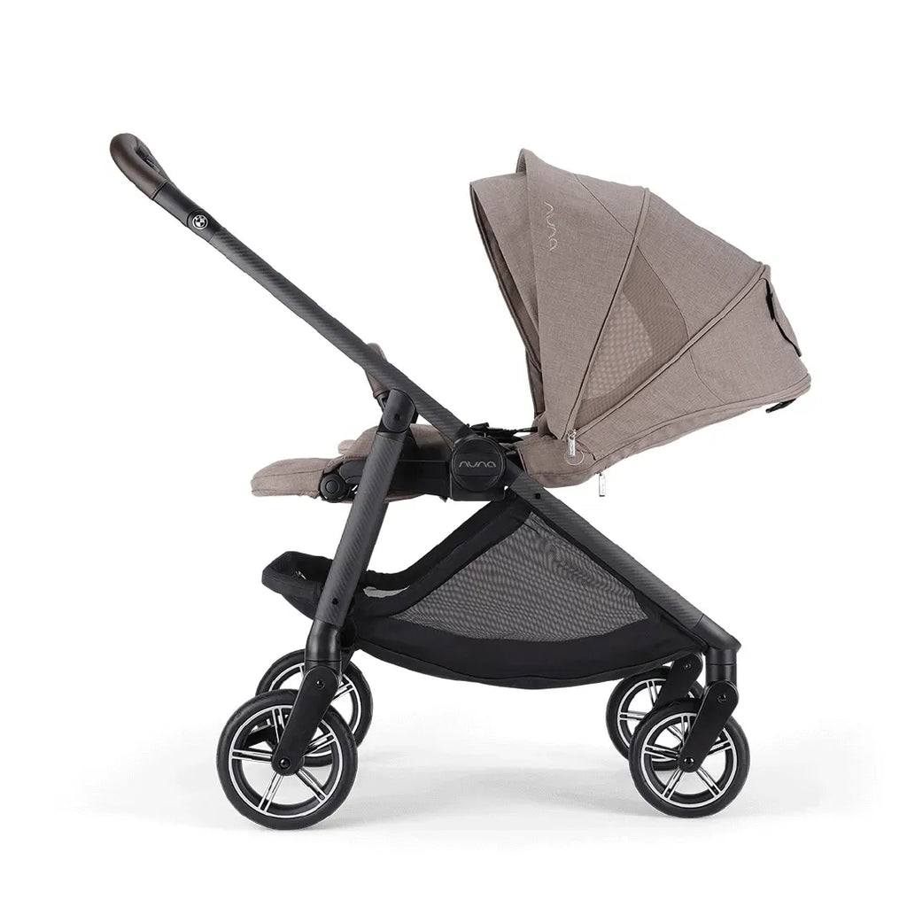 Coche Paseador Stroller Swiv Umber BMW Nuna PADRES reclina