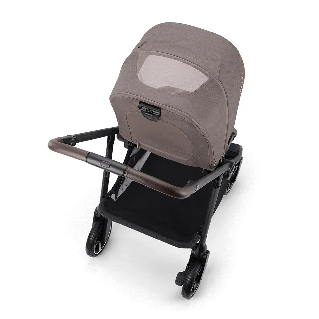 Coche Paseador Stroller Swiv Umber BMW Nuna ESTILO