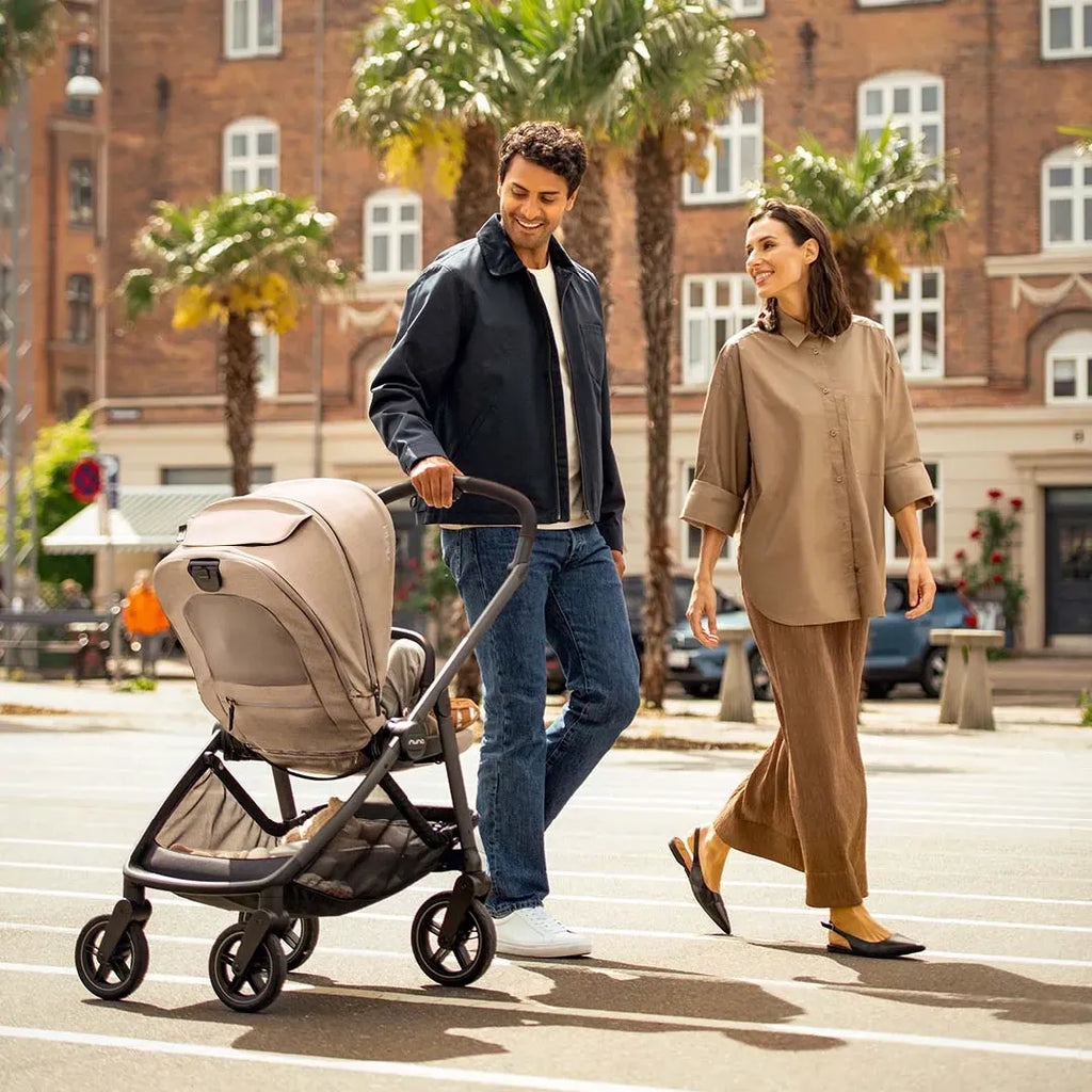 Coche Paseador Stroller Swiv Umber BMW Nuna PADRES